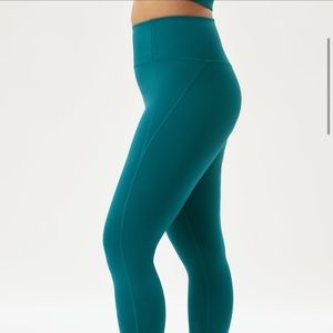 Atlas Compressive High-rise leggings